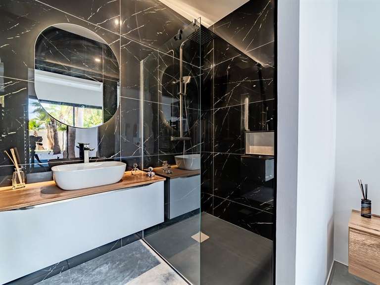 Maison Agde - 3 chambres - 145m²