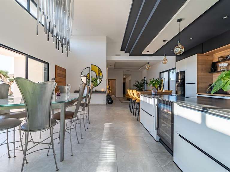 Maison Agde - 3 chambres - 145m²