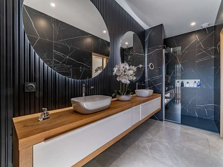 Maison Agde - 3 chambres - 145m²