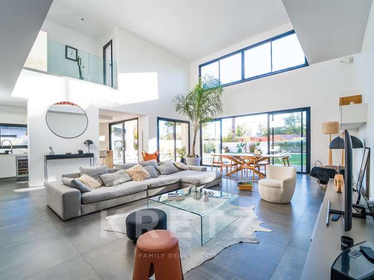 Maison Agde - 4 chambres - 237m²