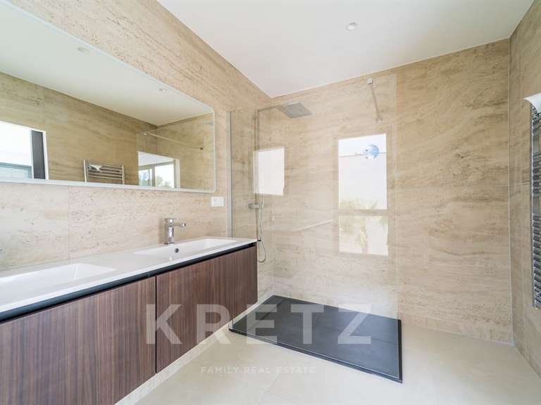 Maison Agde - 4 chambres - 196m²