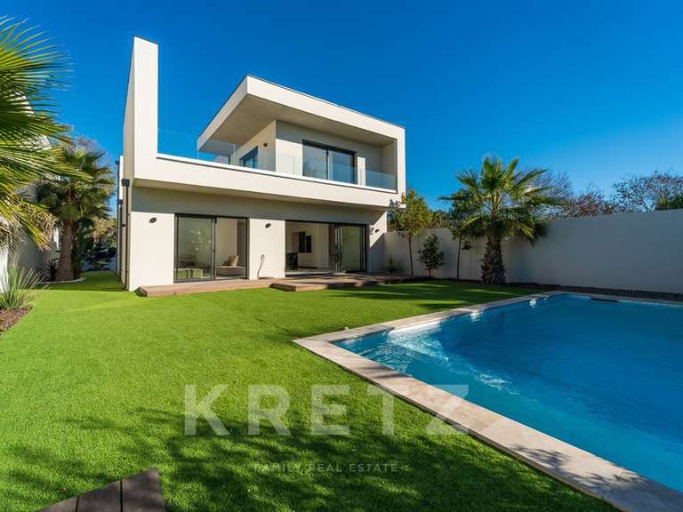 Maison Agde - 4 chambres - 196m²