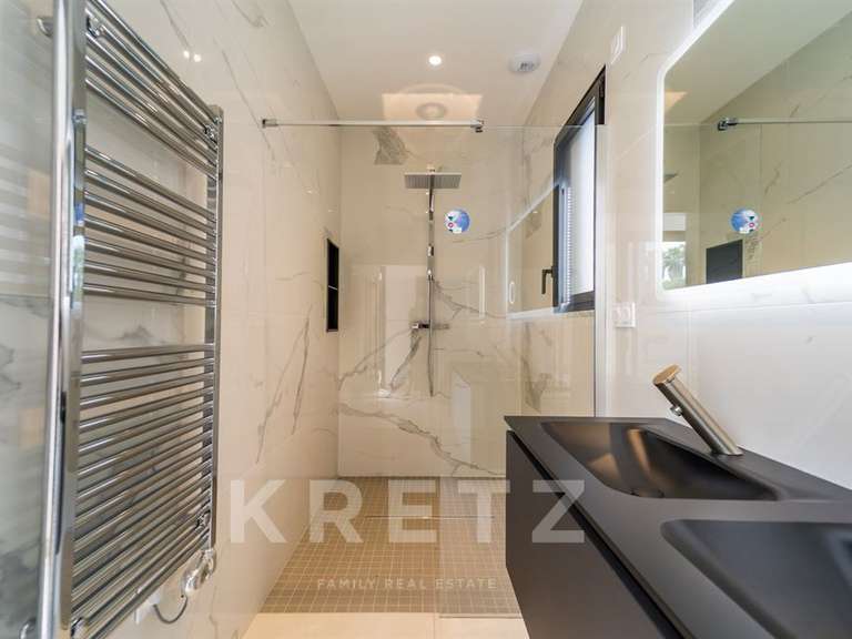 Maison Agde - 4 chambres - 196m²