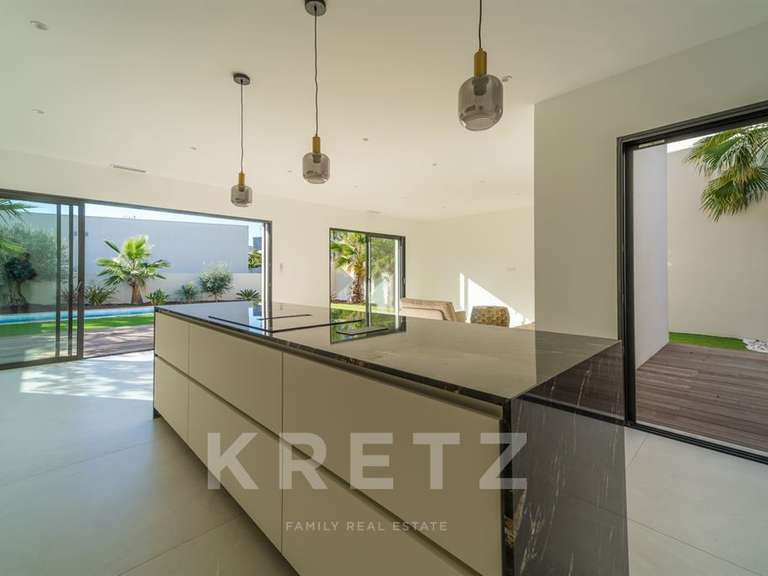 Maison Agde - 4 chambres - 196m²