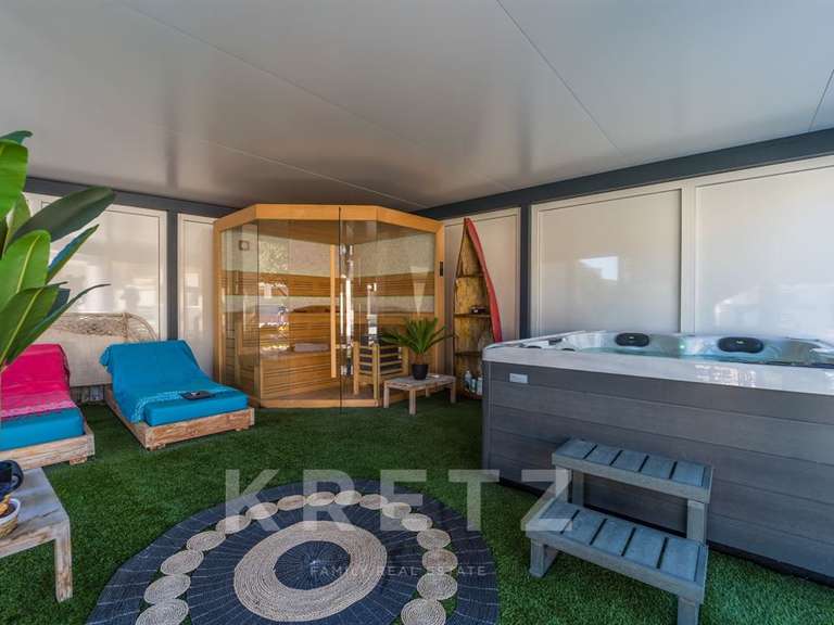 Maison Agde - 4 chambres - 218m²