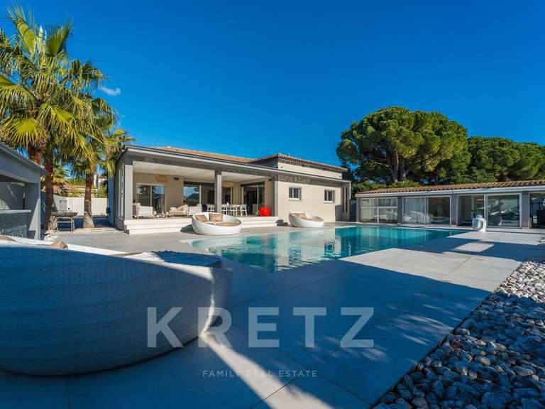 Maison Agde - 4 chambres - 218m²