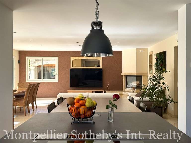 Maison Agde - 5 chambres - 266m²