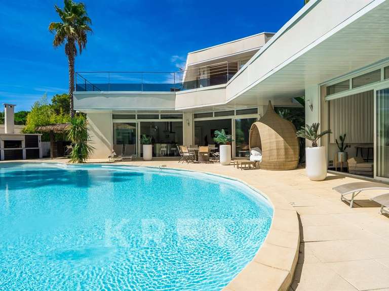 Maison Agde - 4 chambres - 230m²