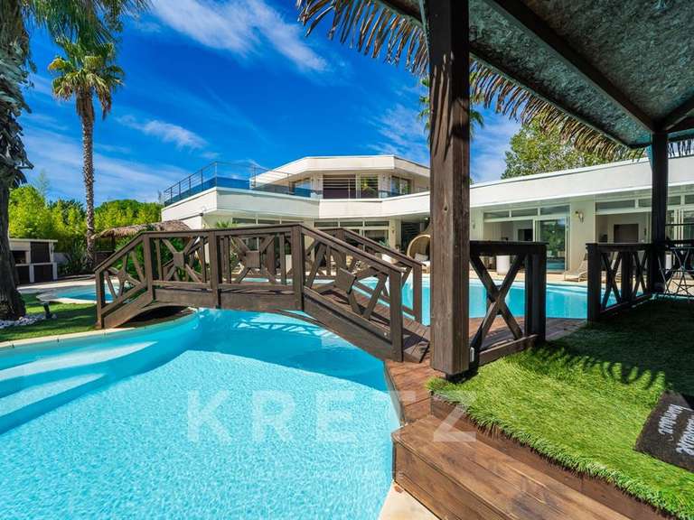 Maison Agde - 4 chambres - 230m²