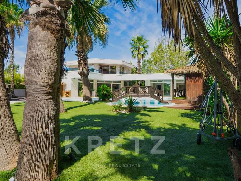 Maison Agde - 4 chambres - 230m²