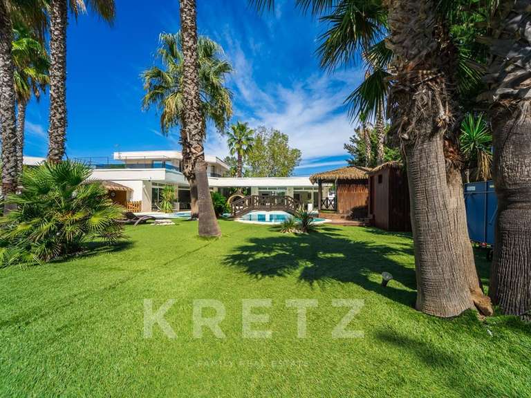 Maison Agde - 4 chambres - 230m²