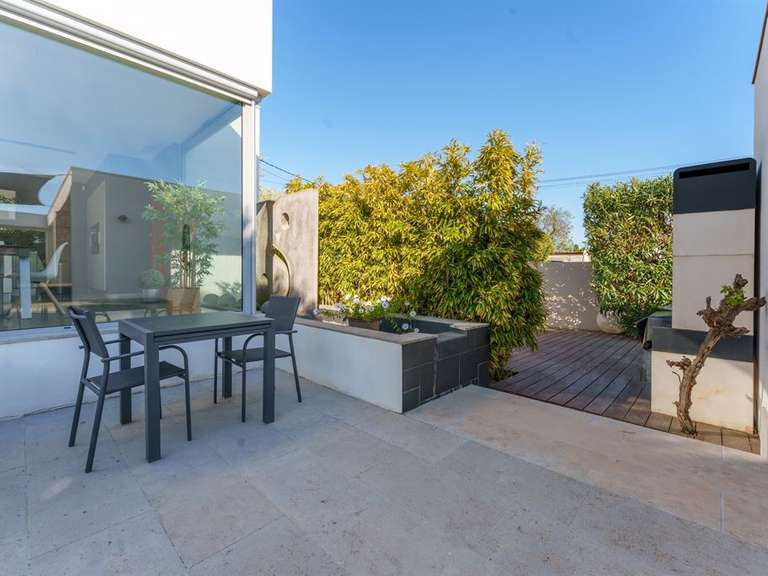 Maison Agde - 6 chambres - 321m²