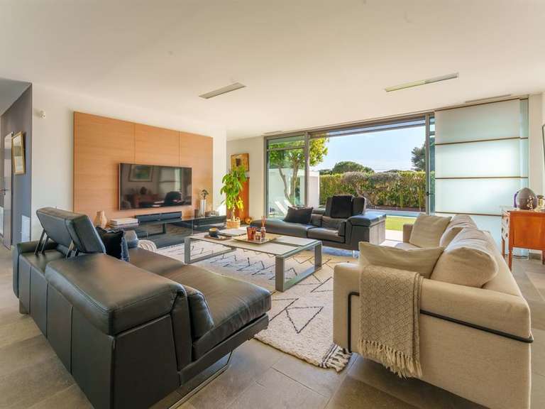 Maison Agde - 6 chambres - 321m²