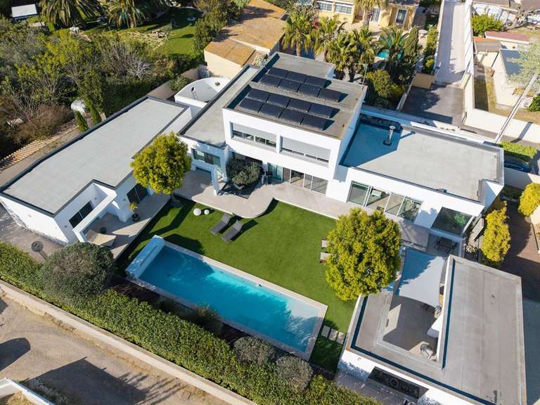 House Agde - 6 bedrooms - 321m²