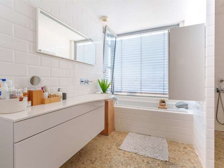 House Agde - 6 bedrooms - 321m²