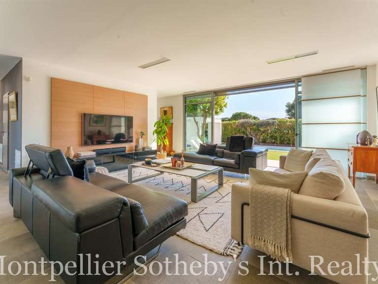 Maison Agde - 6 chambres - 321m²