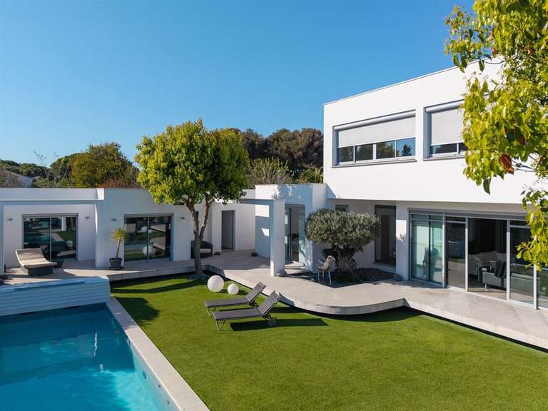 House Agde - 6 bedrooms - 321m²