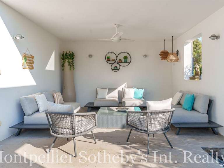 Maison Agde - 6 chambres - 321m²