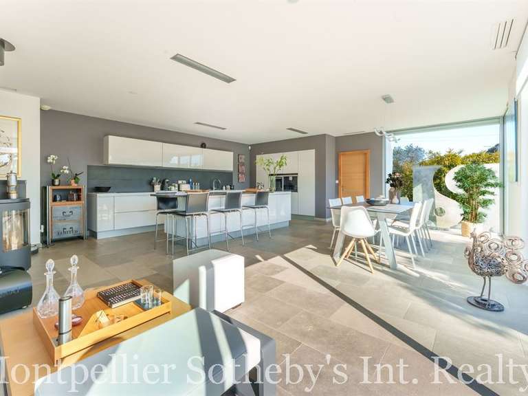 Maison Agde - 6 chambres - 321m²