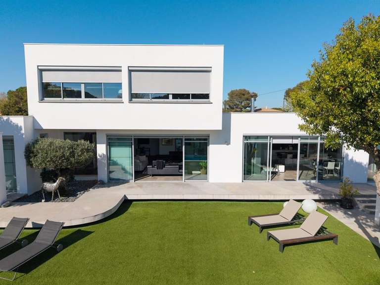 House Agde - 6 bedrooms - 321m²