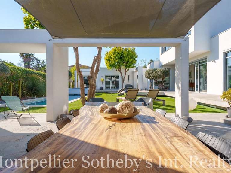 Maison Agde - 6 chambres - 321m²