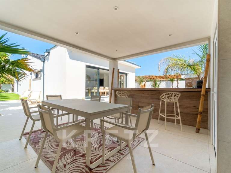 Maison Agde - 4 chambres - 250m²