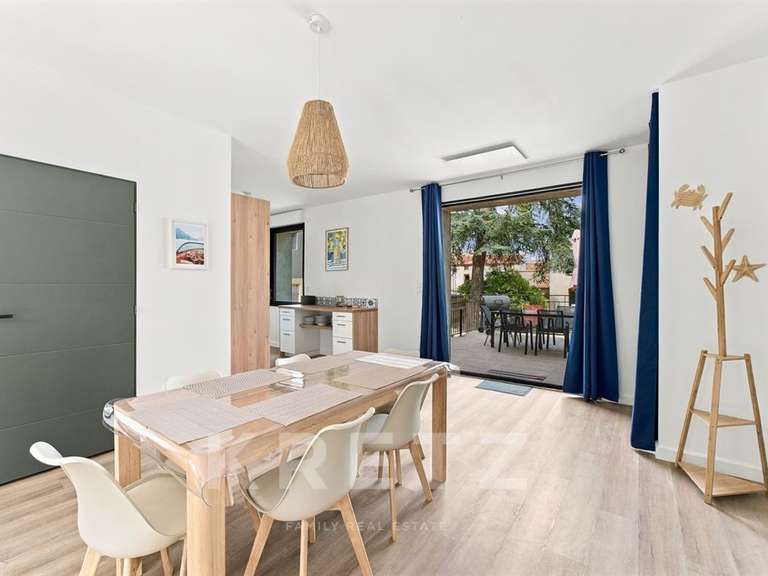 Maison Agde - 12 chambres - 500m²