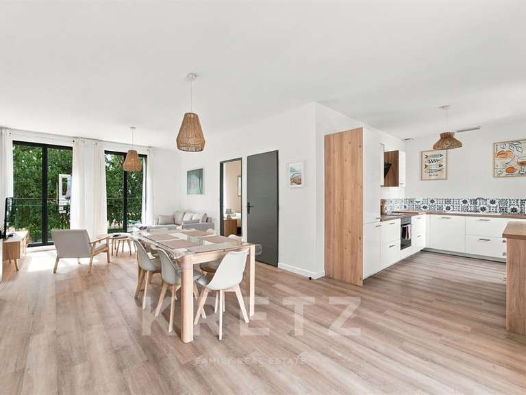 Maison Agde - 12 chambres - 500m²