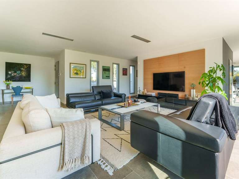 Maison Agde - 6 chambres - 321m²