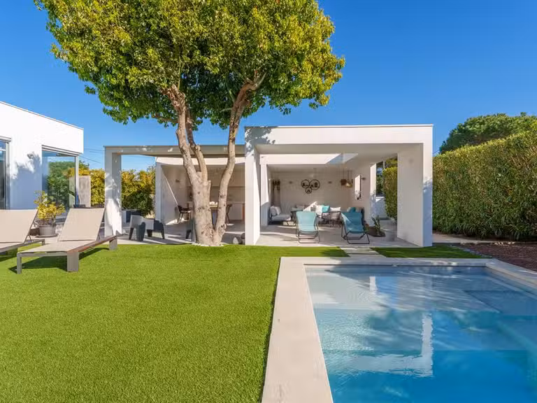 Maison Agde - 6 chambres - 321m²