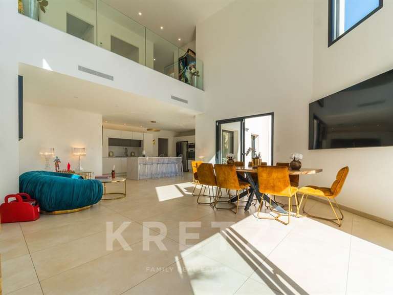 Maison Agde - 4 chambres - 182m²