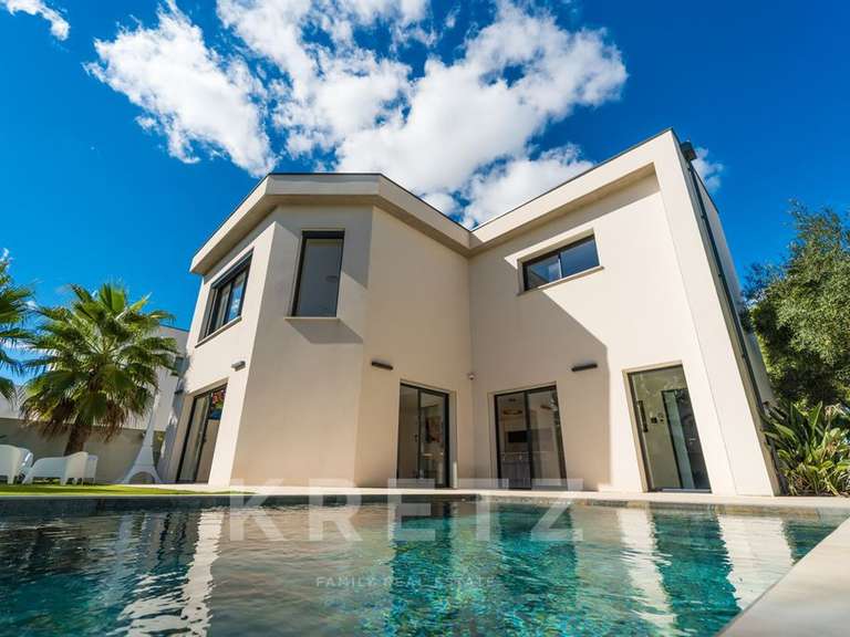 Maison Agde - 4 chambres - 182m²
