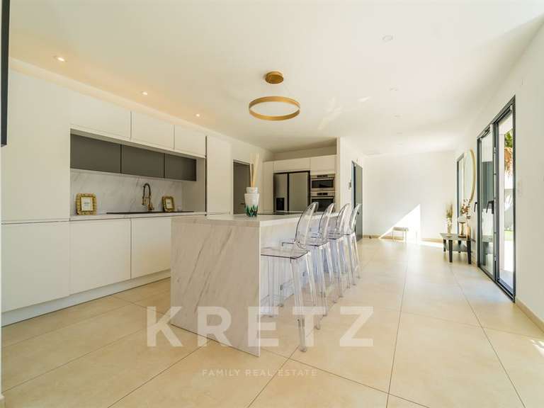 Maison Agde - 4 chambres - 182m²
