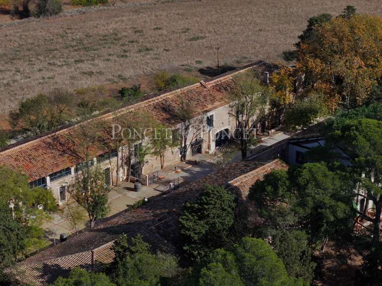 Propriété Agde - 2500m²