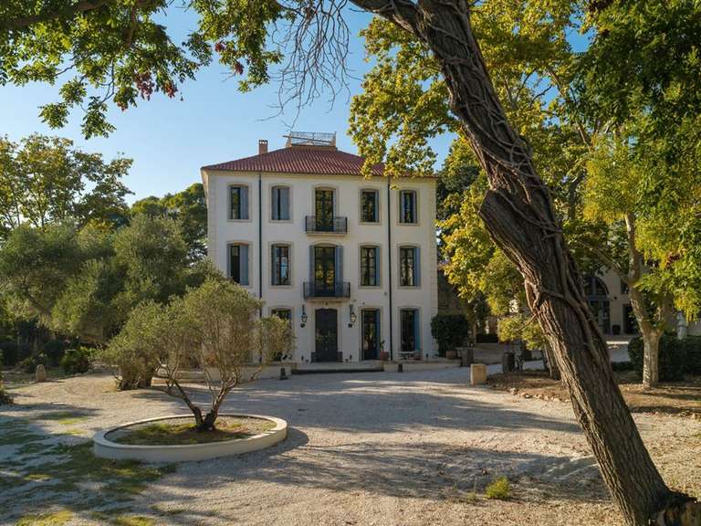Propriété Agde - 40 chambres - 2026m²