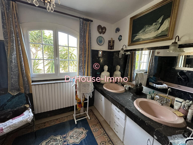 Villa Agde - 3 chambres - 186m²