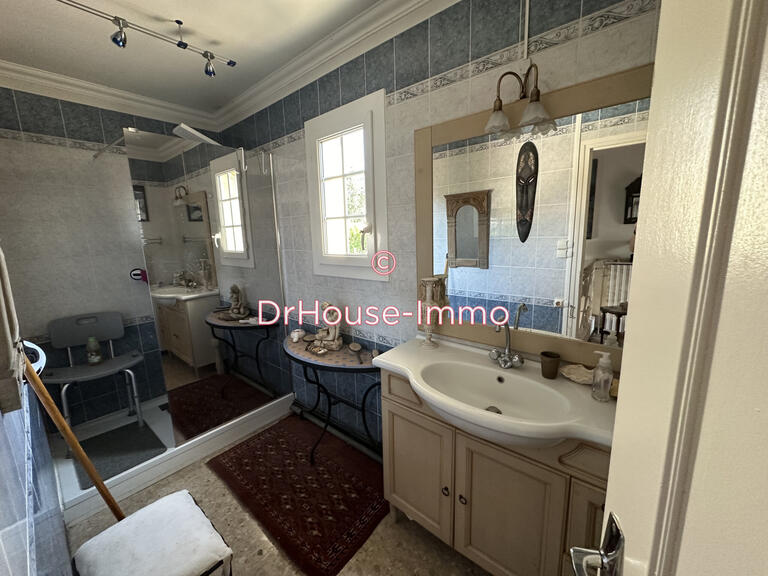 Villa Agde - 3 chambres - 186m²