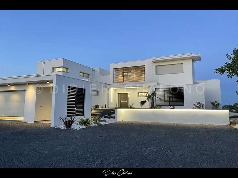 Villa Agde - 5 chambres - 371m²