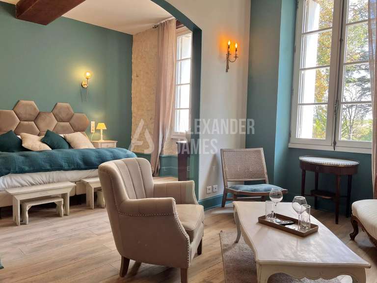 Château Agen - 24 chambres - 1840m²