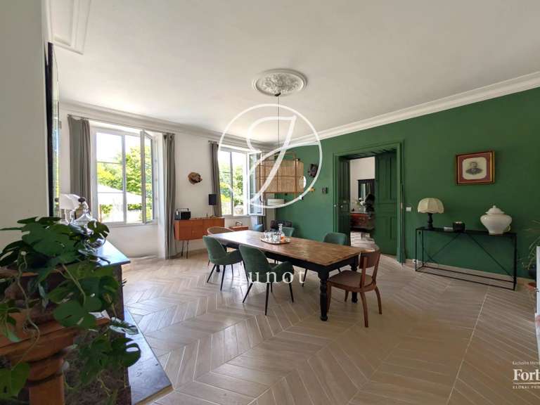 Château Agen - 700m²