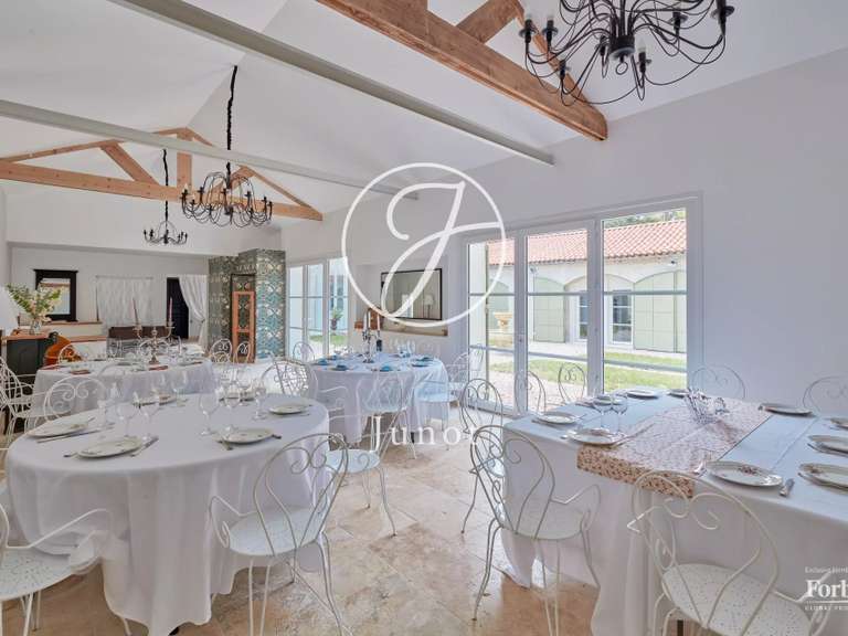 Château Agen - 700m²