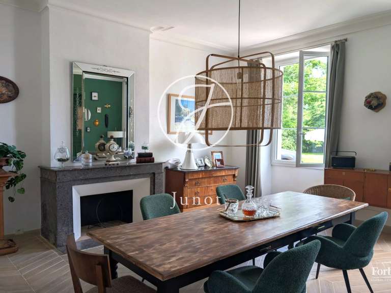 Château Agen - 700m²