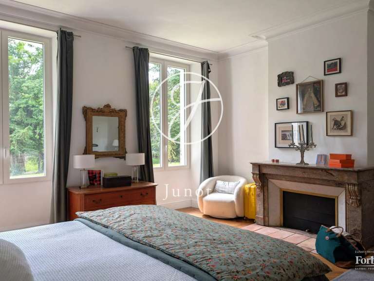 Château Agen - 700m²