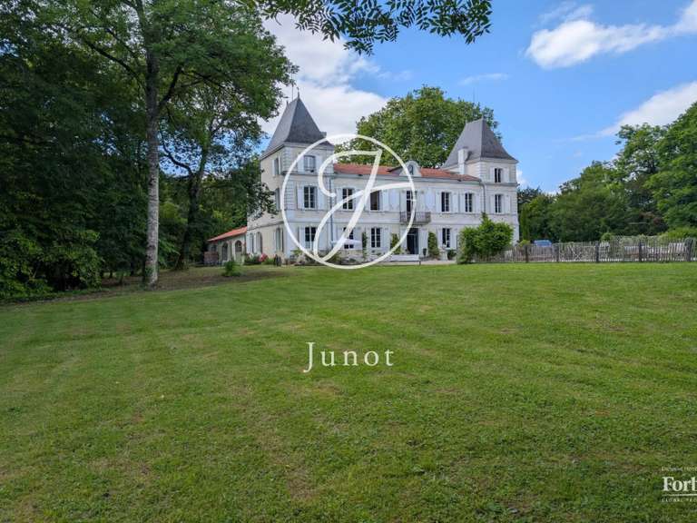 Château Agen - 700m²
