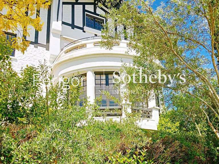 House Agen - 6 bedrooms - 380m²