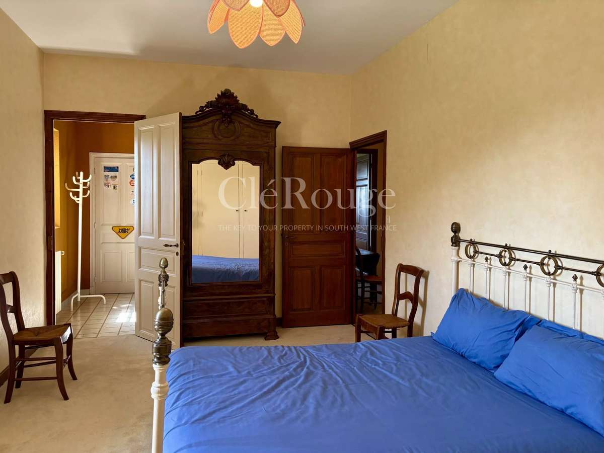 House Agen