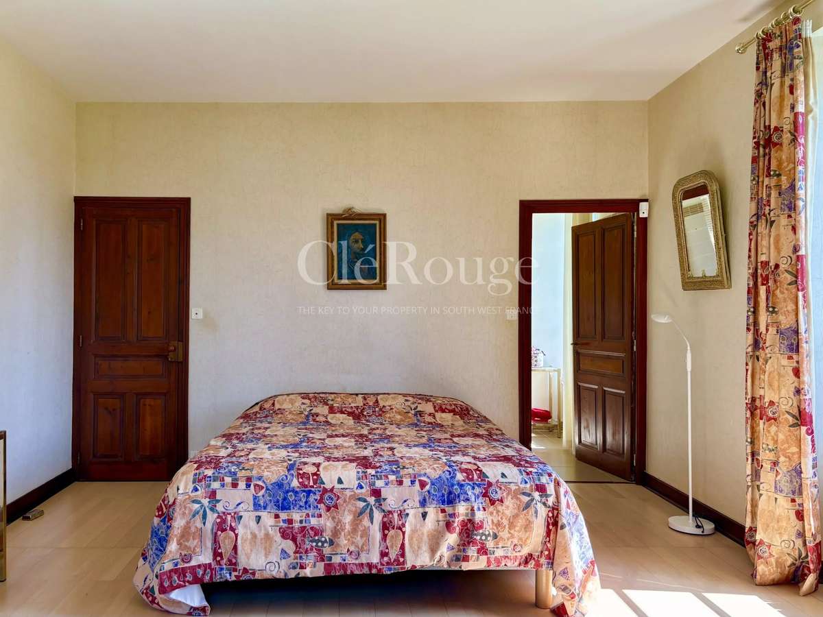 House Agen