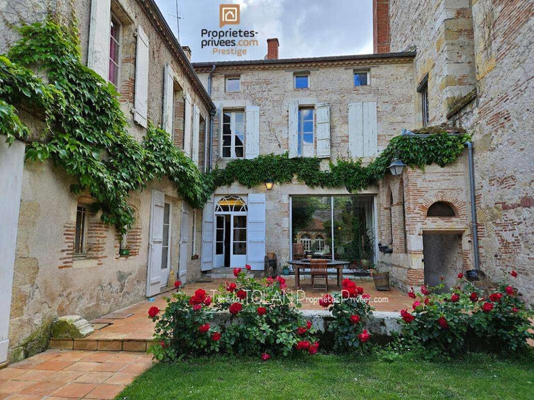 Property Agen - 5 bedrooms