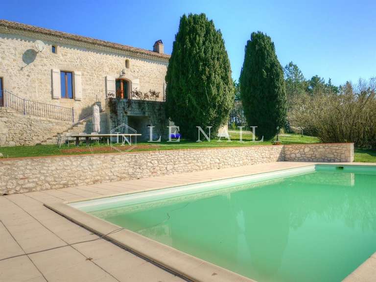 Propriété Agen - 3 chambres - 400m²