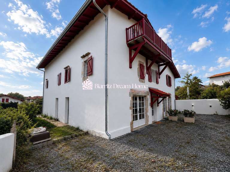Appartement Ahetze - 4 chambres - 164m²